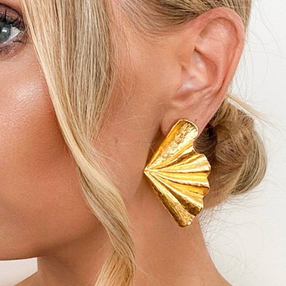 Gold Shell Earrings